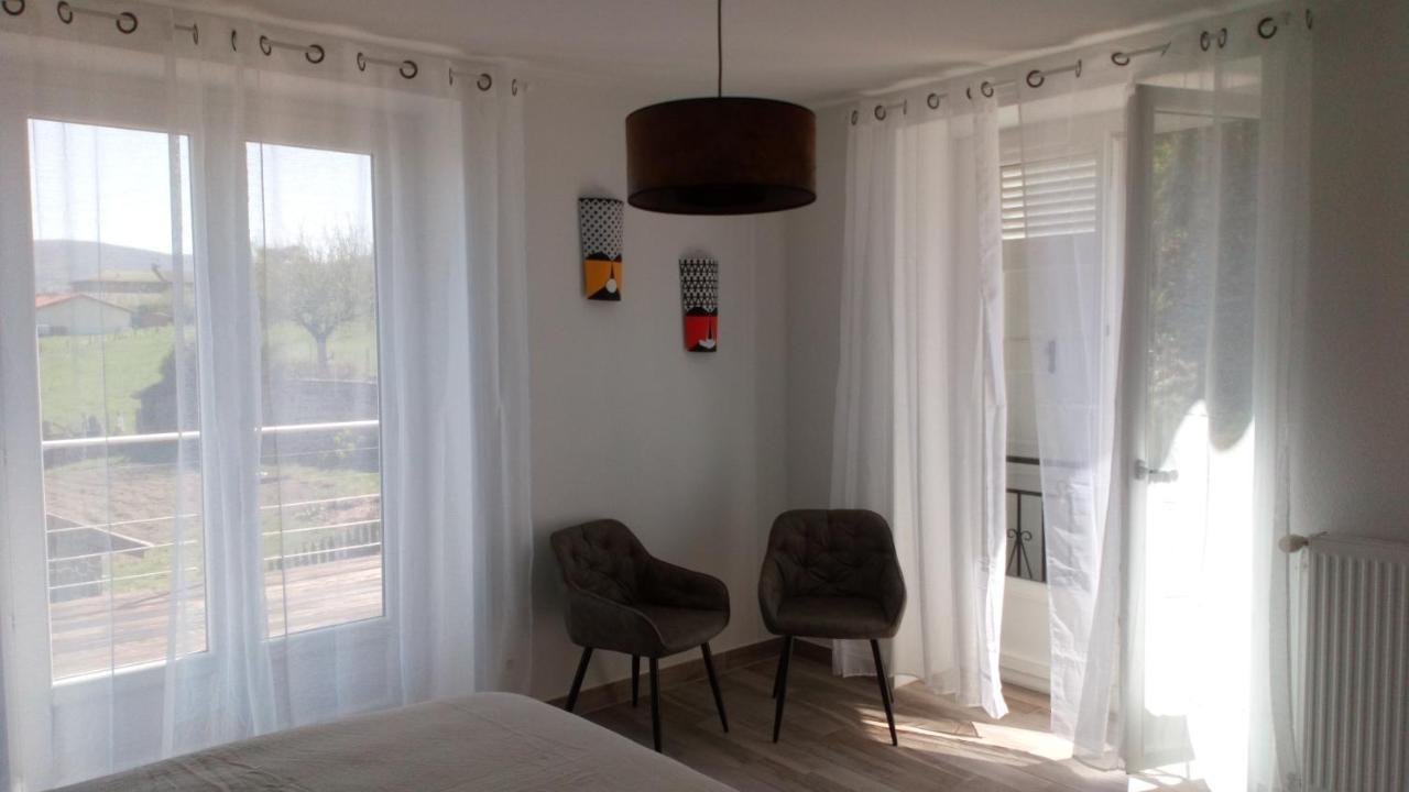Les Ardillats Detour En Beaujolais Bed & Breakfast エクステリア 写真